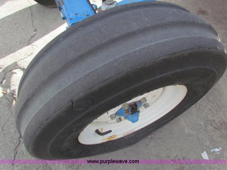 image for item E8170 1992 Ford New Holland 7740 tractor