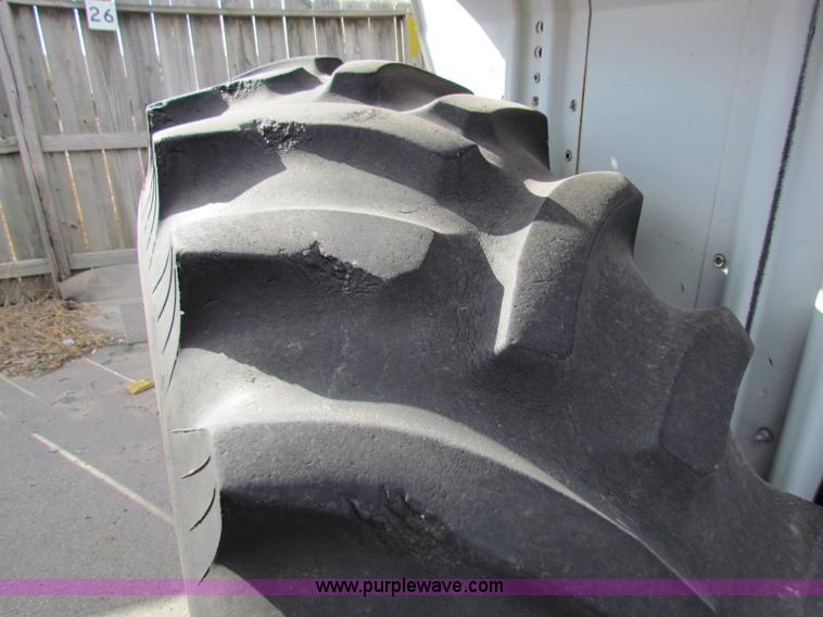 image for item E8170 1992 Ford New Holland 7740 tractor