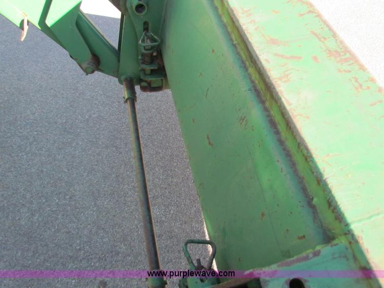 image for item E8171 1996 John Deere 6400 tractor