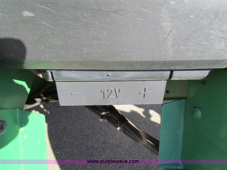 image for item E8171 1996 John Deere 6400 tractor