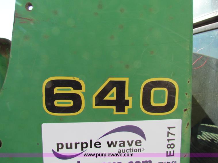 image for item E8171 1996 John Deere 6400 tractor