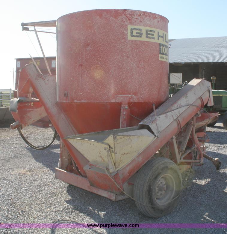 image for item F2718 Gehl 100 mixer/grinder