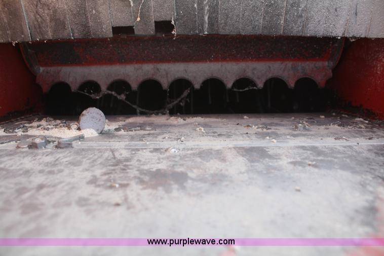 image for item F2718 Gehl 100 mixer/grinder