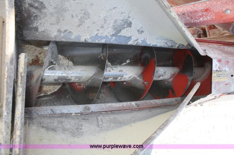 image for item F2718 Gehl 100 mixer/grinder