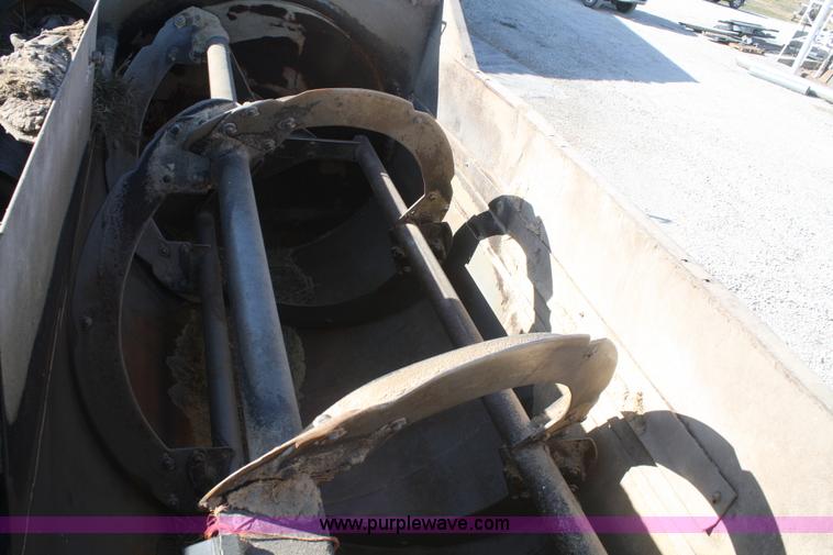 image for item F2719 Schuler SRM262 feed/mixer wagon