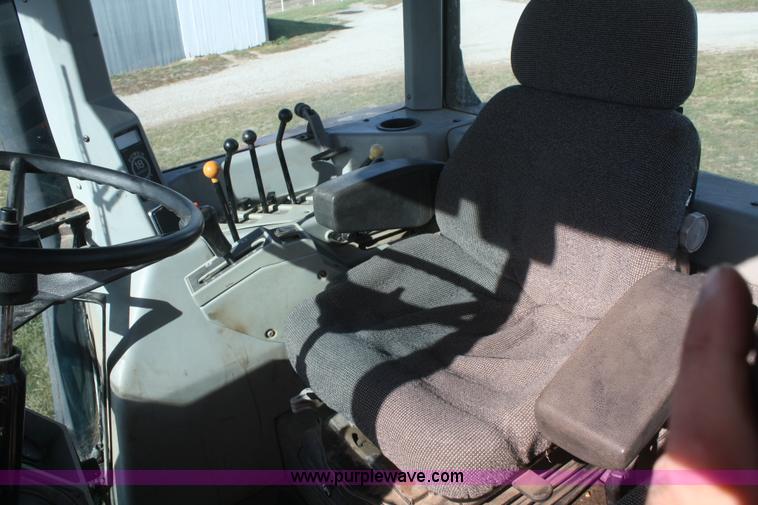 image for item F2754 1994 AGCO Allis 9650 tractor