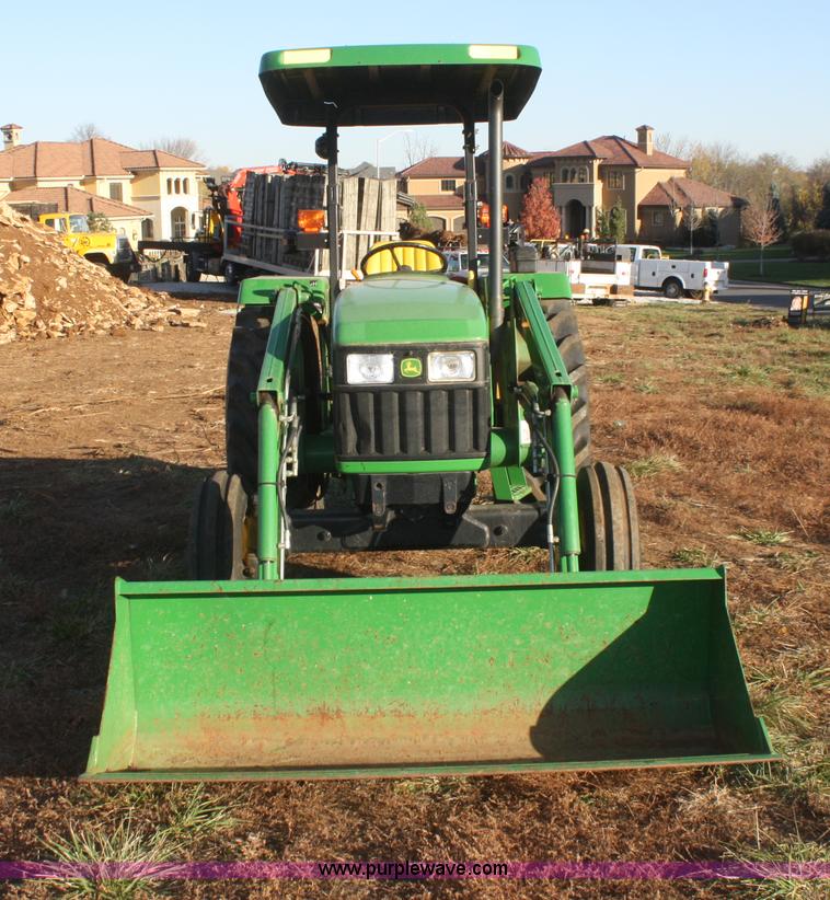 image for item F2770 2005 John Deere 5303 tractor