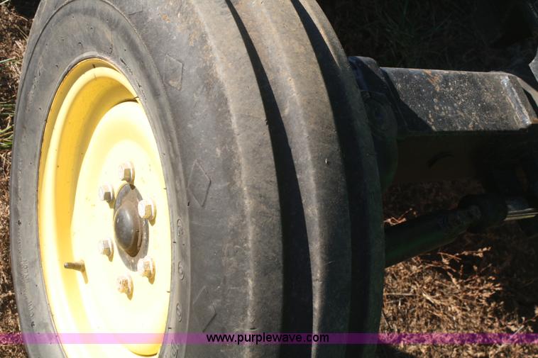 image for item F2770 2005 John Deere 5303 tractor