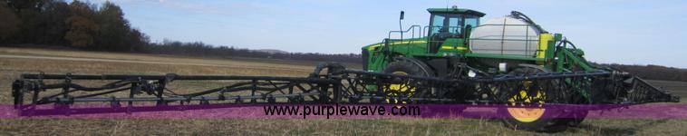 image for item F6537 2009 John Deere 4930 self-propelled sprayer