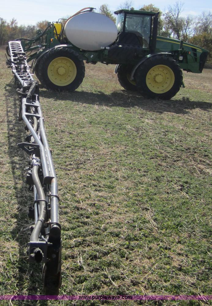 image for item F6537 2009 John Deere 4930 self-propelled sprayer