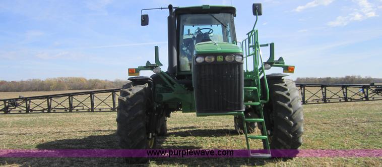 image for item F6537 2009 John Deere 4930 self-propelled sprayer