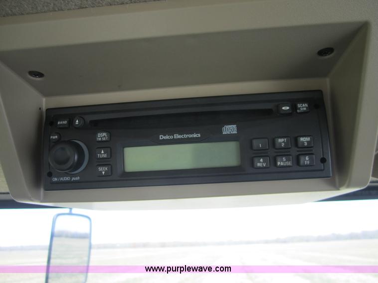 image for item F6537 2009 John Deere 4930 self-propelled sprayer