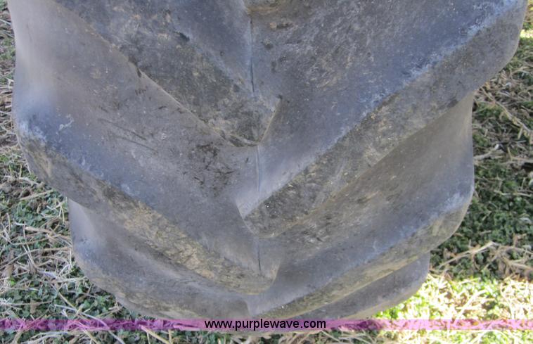 image for item F6537 2009 John Deere 4930 self-propelled sprayer