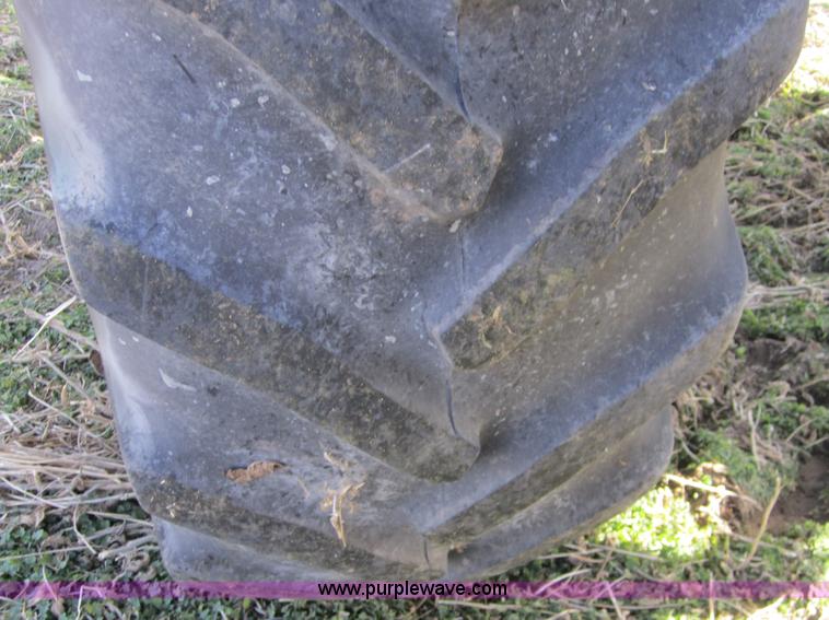 image for item F6537 2009 John Deere 4930 self-propelled sprayer