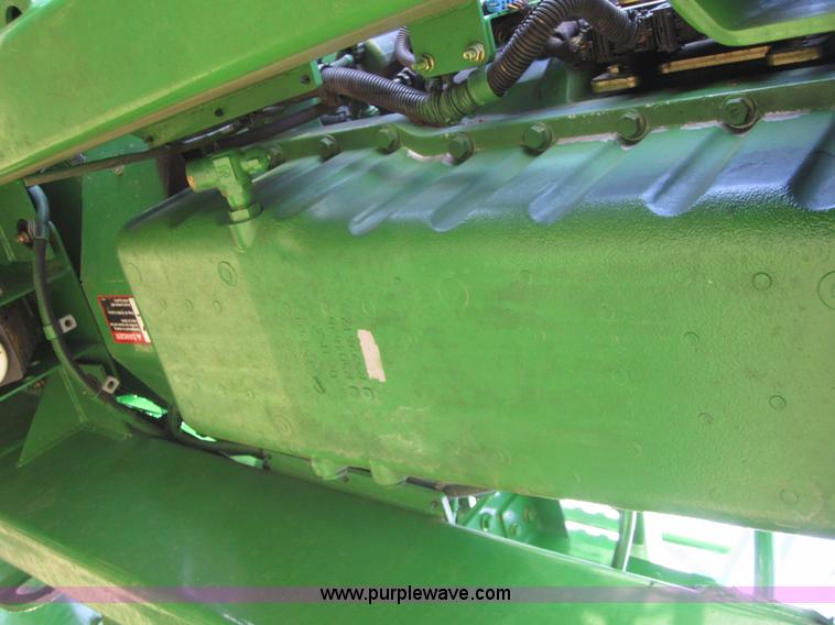 image for item F6537 2009 John Deere 4930 self-propelled sprayer