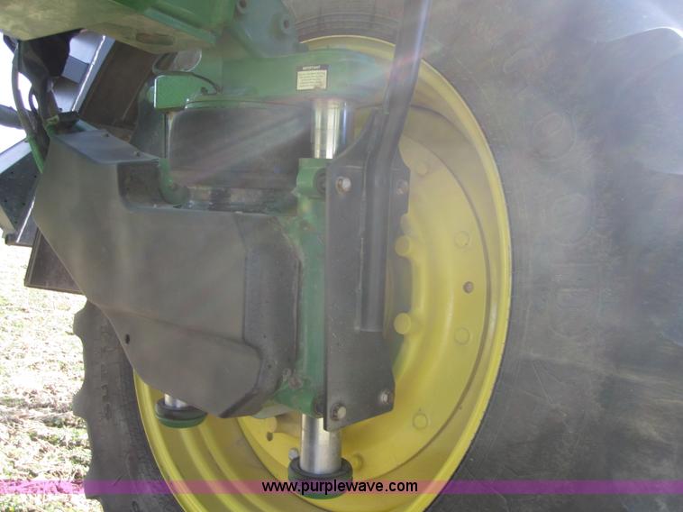 image for item F6537 2009 John Deere 4930 self-propelled sprayer