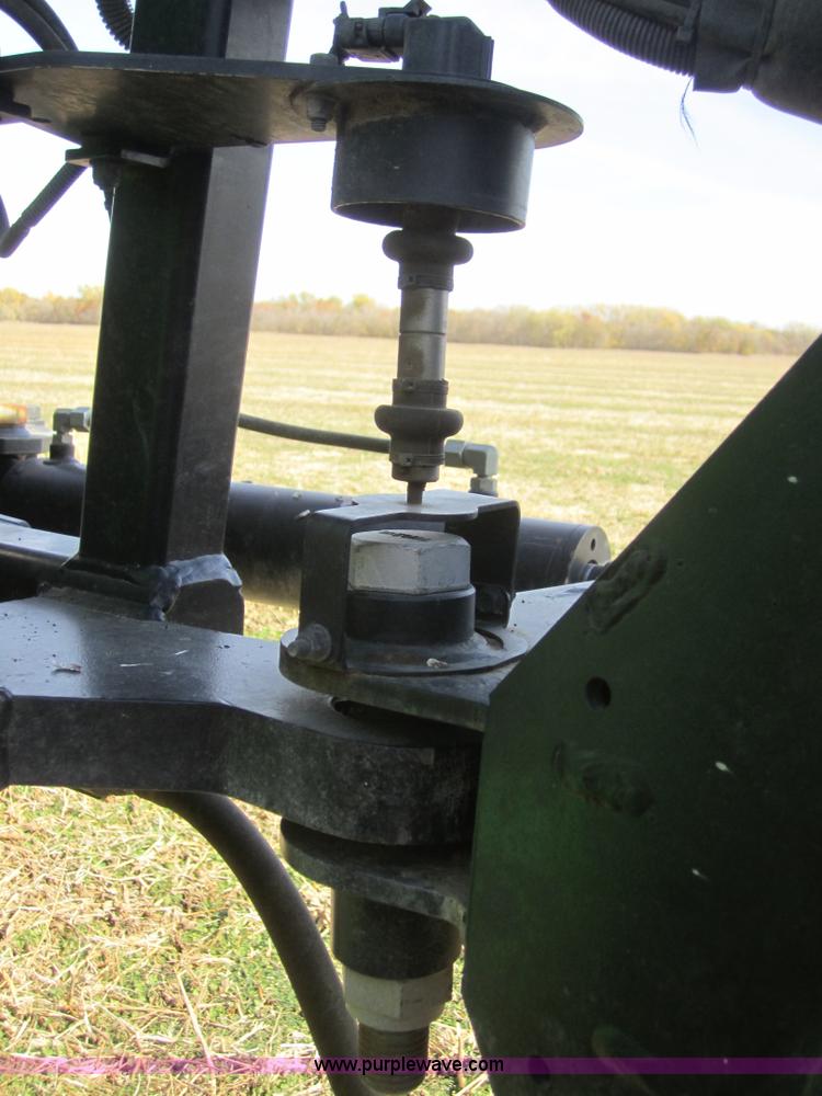 image for item F6537 2009 John Deere 4930 self-propelled sprayer