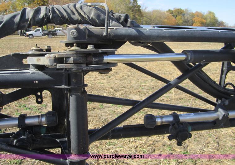 image for item F6537 2009 John Deere 4930 self-propelled sprayer