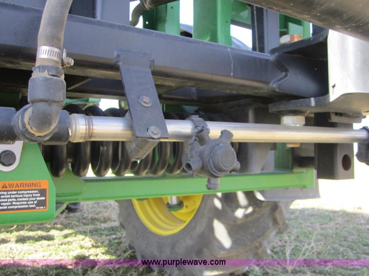 image for item F6537 2009 John Deere 4930 self-propelled sprayer