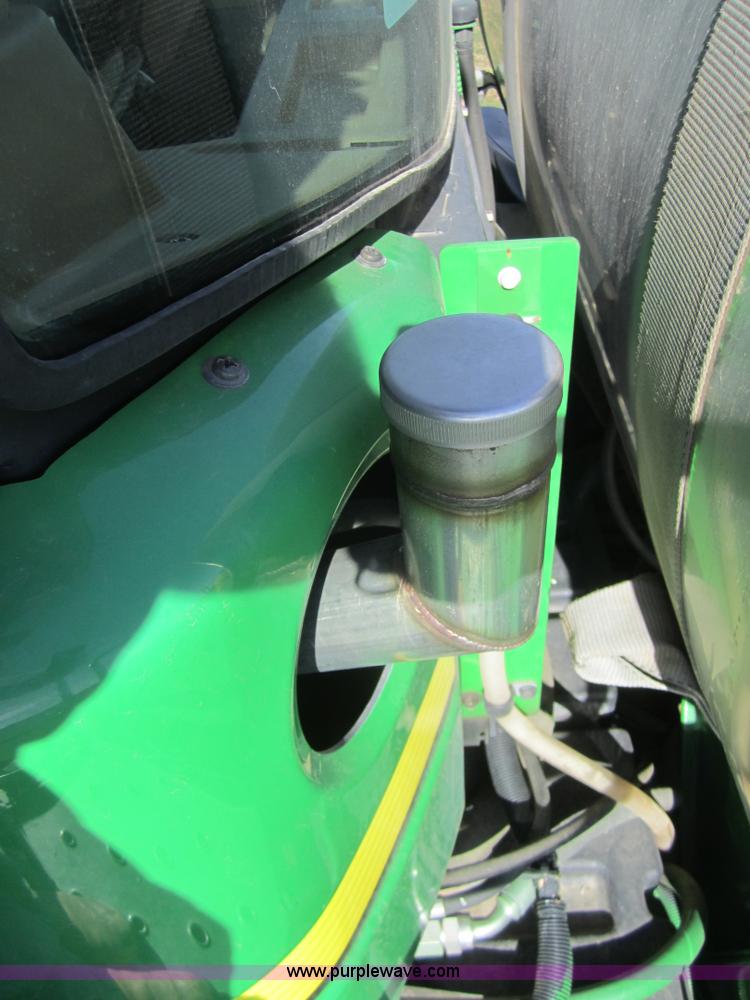 image for item F6537 2009 John Deere 4930 self-propelled sprayer