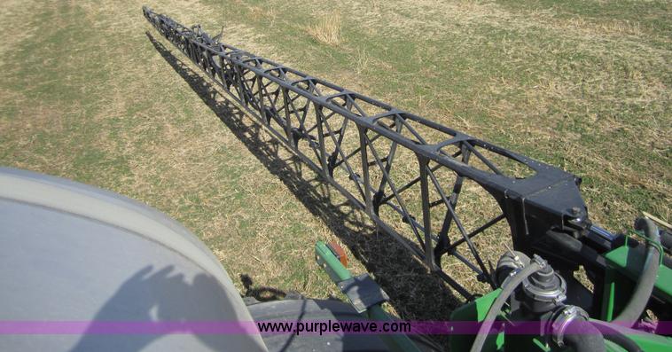 image for item F6537 2009 John Deere 4930 self-propelled sprayer