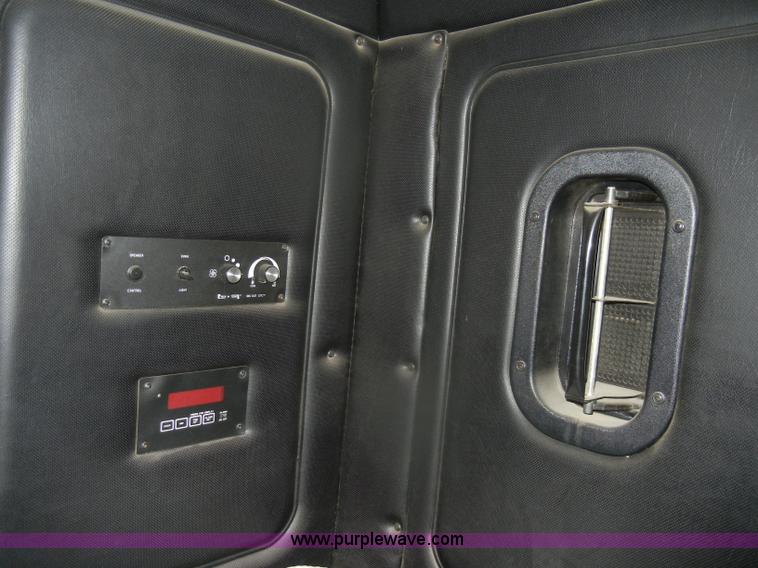 image for item G4692 1993 Mack CH613 semi truck