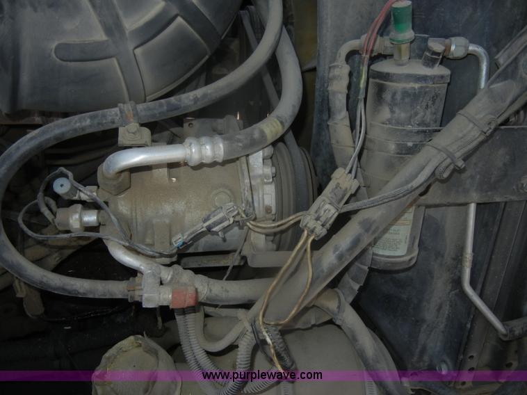 image for item G4692 1993 Mack CH613 semi truck