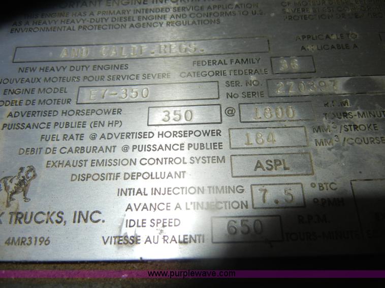 image for item G4692 1993 Mack CH613 semi truck