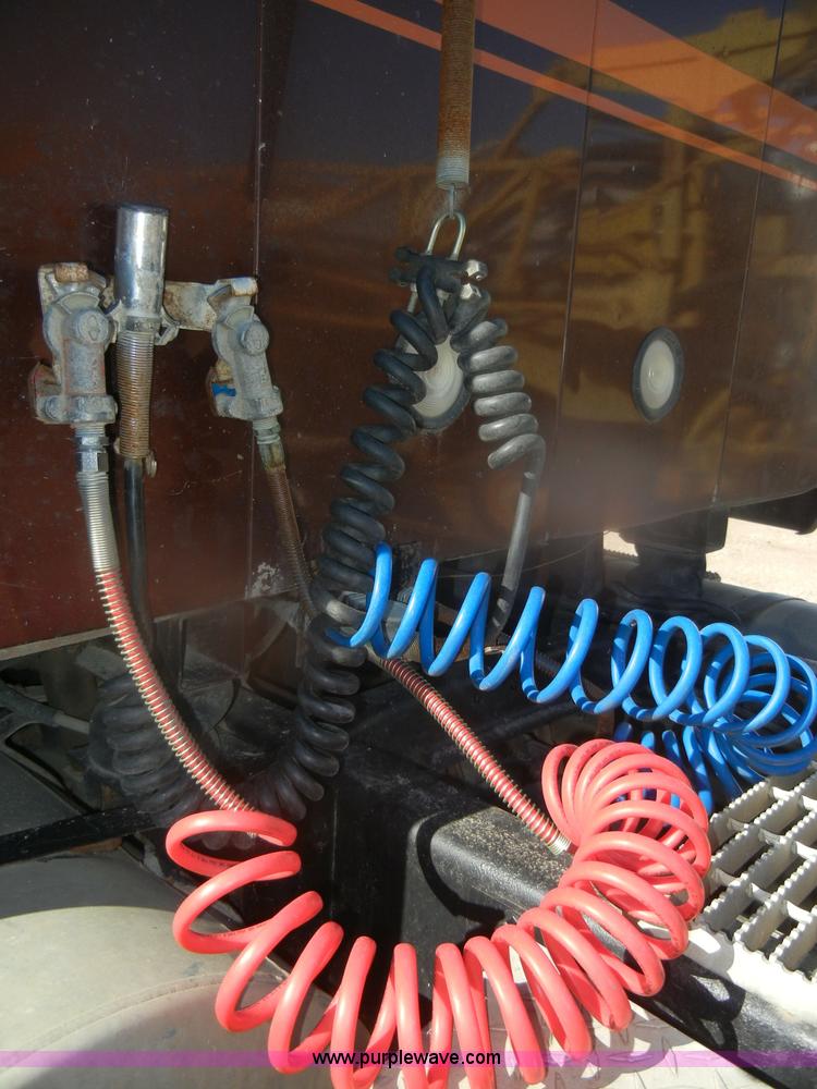 image for item G4692 1993 Mack CH613 semi truck