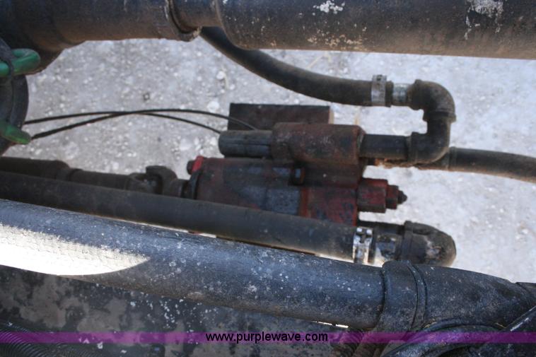 image for item G5531 1998 Mack CH613 semi truck