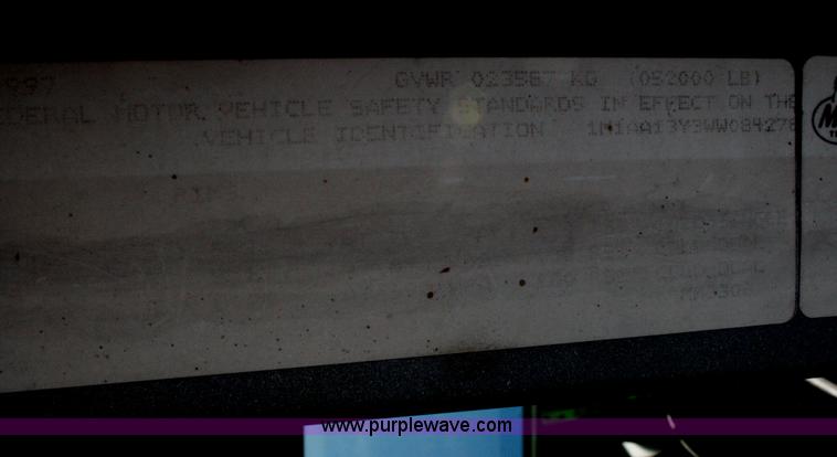 image for item G5531 1998 Mack CH613 semi truck