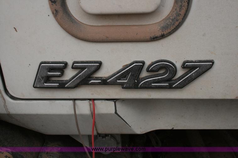 image for item G5532 1998 Mack CH613 semi truck