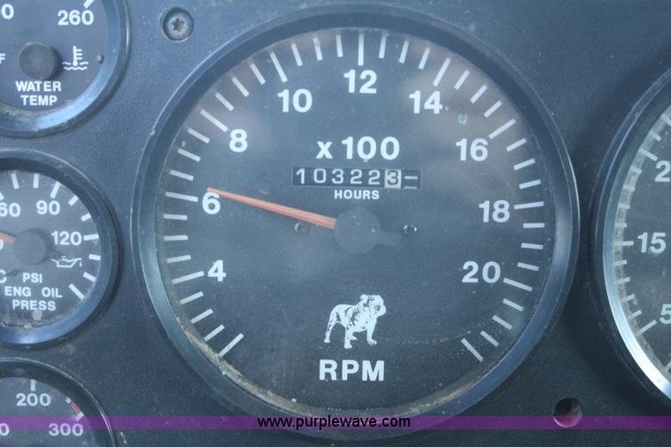 image for item G5532 1998 Mack CH613 semi truck