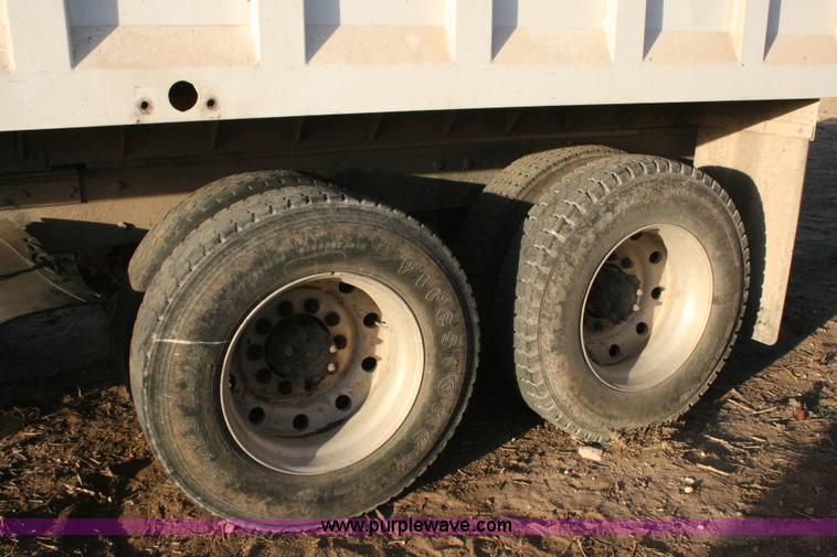 image for item G5534 1990 Mack CH613 dump truck