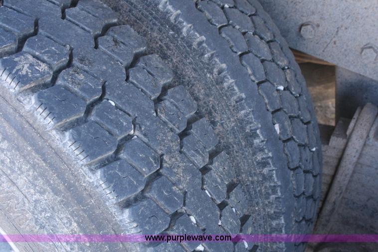 image for item G5534 1990 Mack CH613 dump truck