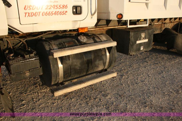 image for item G5534 1990 Mack CH613 dump truck