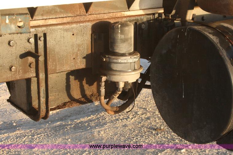 image for item G5534 1990 Mack CH613 dump truck