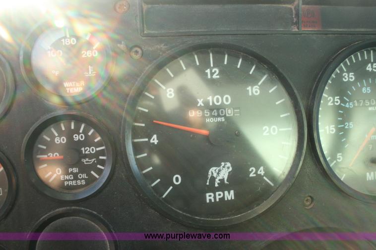 image for item G5534 1990 Mack CH613 dump truck