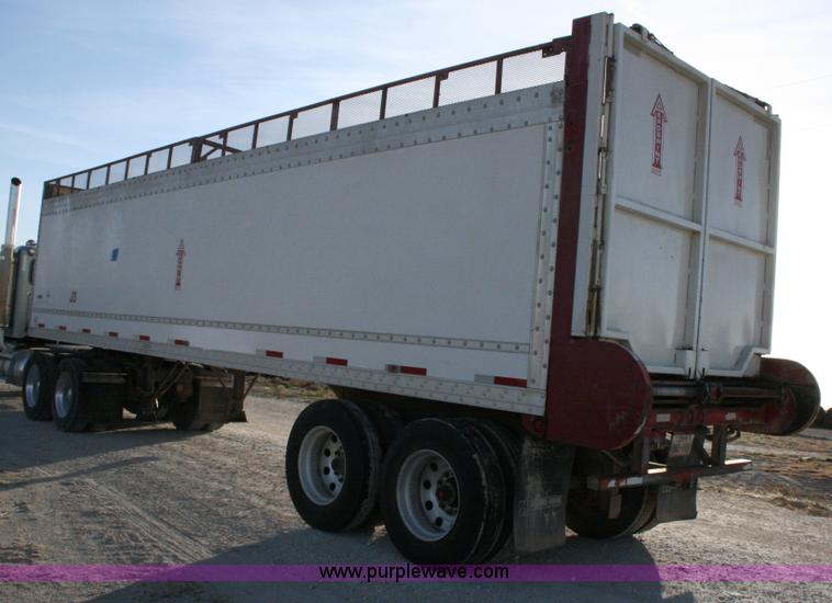 image for item G5536 2008 Aeroswint live bottom silage trailer