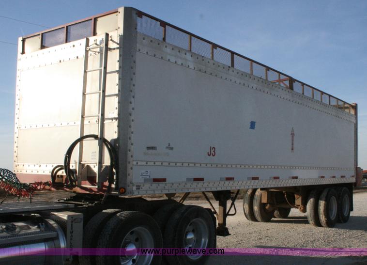 image for item G5536 2008 Aeroswint live bottom silage trailer