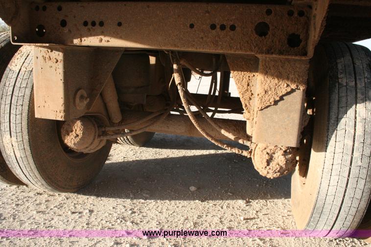 image for item G5536 2008 Aeroswint live bottom silage trailer