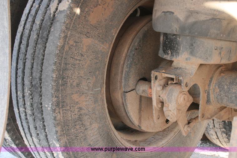 image for item G5536 2008 Aeroswint live bottom silage trailer