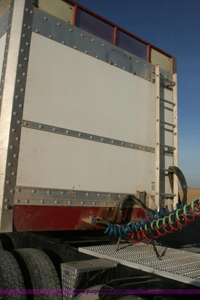 image for item G5536 2008 Aeroswint live bottom silage trailer