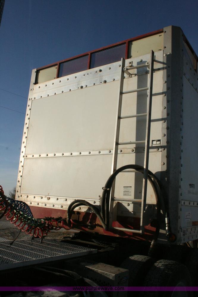 image for item G5536 2008 Aeroswint live bottom silage trailer