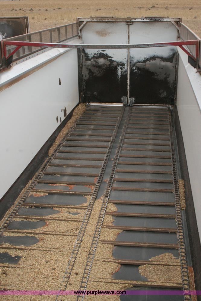 image for item G5536 2008 Aeroswint live bottom silage trailer