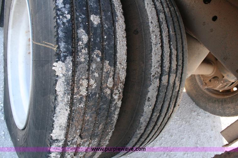 image for item G5536 2008 Aeroswint live bottom silage trailer