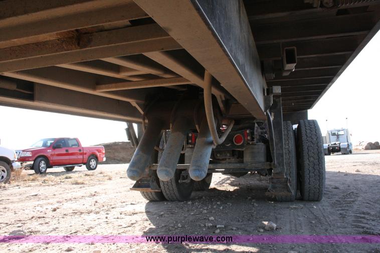 image for item G5538 2000 Aeroswint dump silage trailer