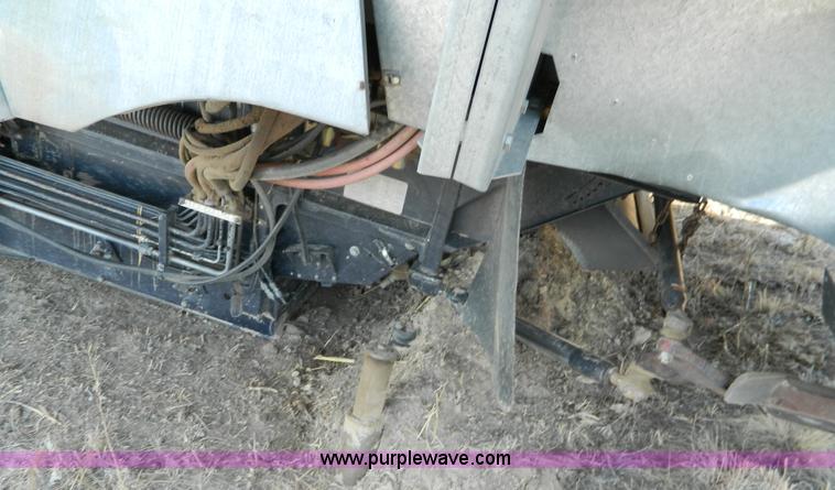 image for item G7582 1989 AGCO Gleaner R70 combine