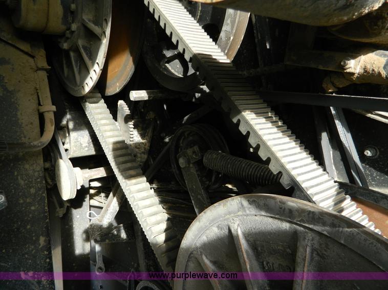 image for item G7582 1989 AGCO Gleaner R70 combine