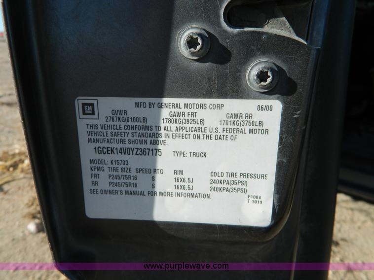 image for item G7623 2000 Chevrolet Silverado K1500 LS pickup truck